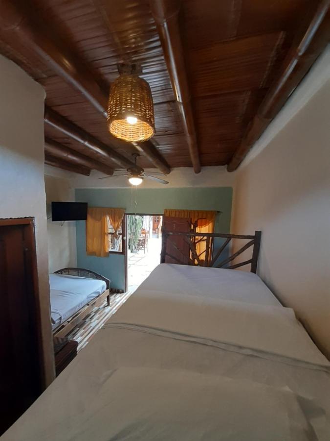 Weekendhostal Hotel Montanita Bagian luar foto