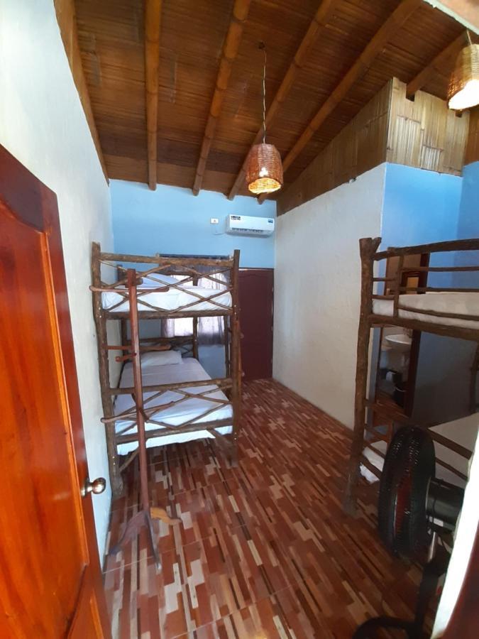 Weekendhostal Montanita Bagian luar foto